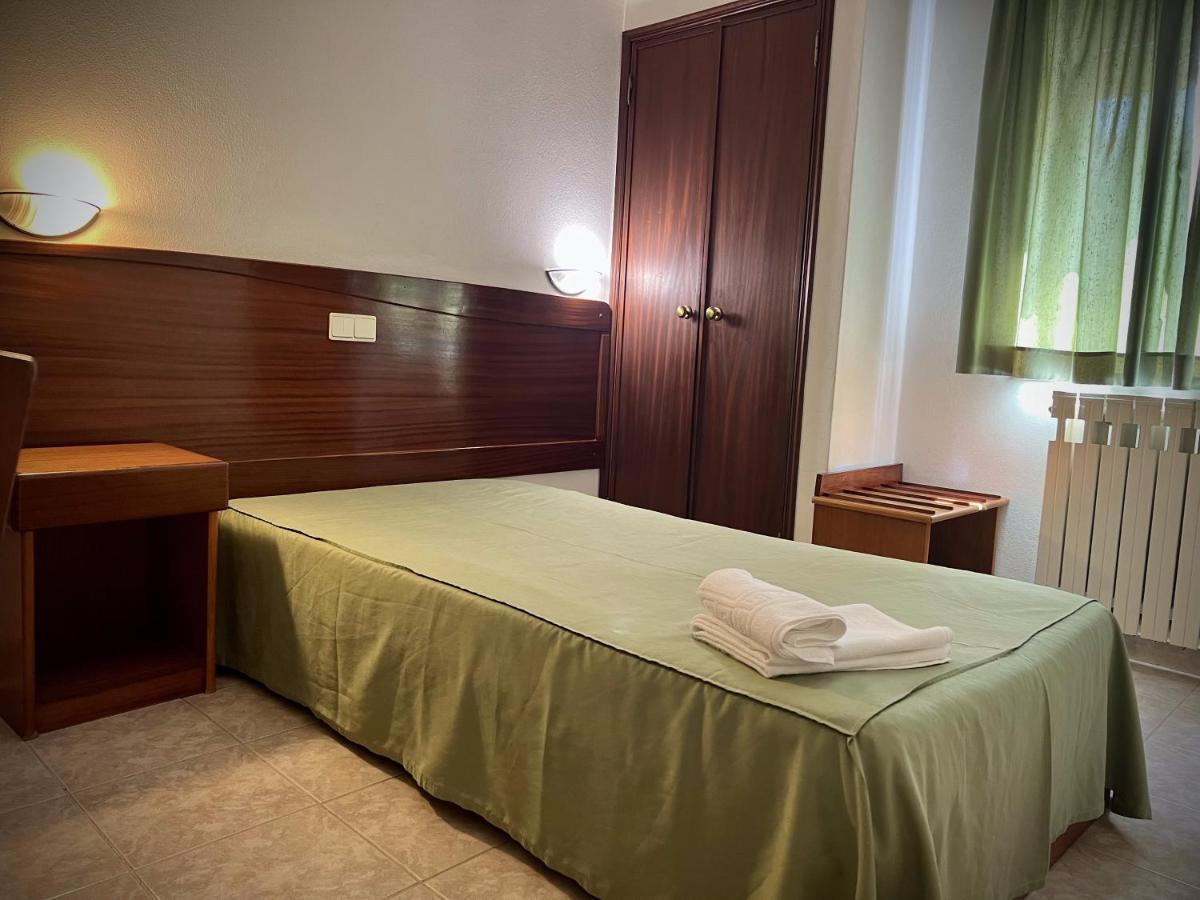 Residencial Casa Velha Hotel Pampilhosa da Serra Eksteriør billede
